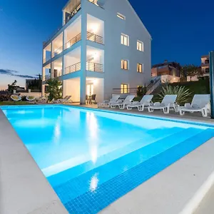 Apartament Carlotta